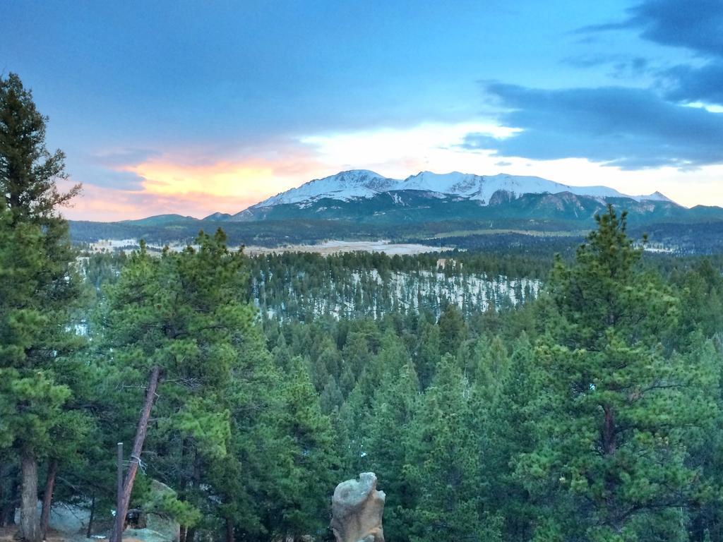 Pikes Peak Paradise Bed And Breakfast Woodland Park Exterior foto